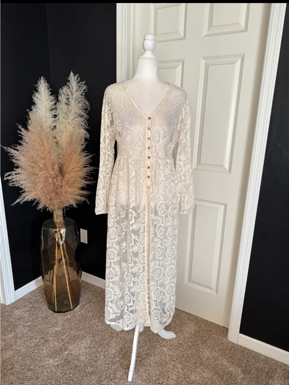 Chrysanthemum Cream Floral Lace Duster Cardigan size Small